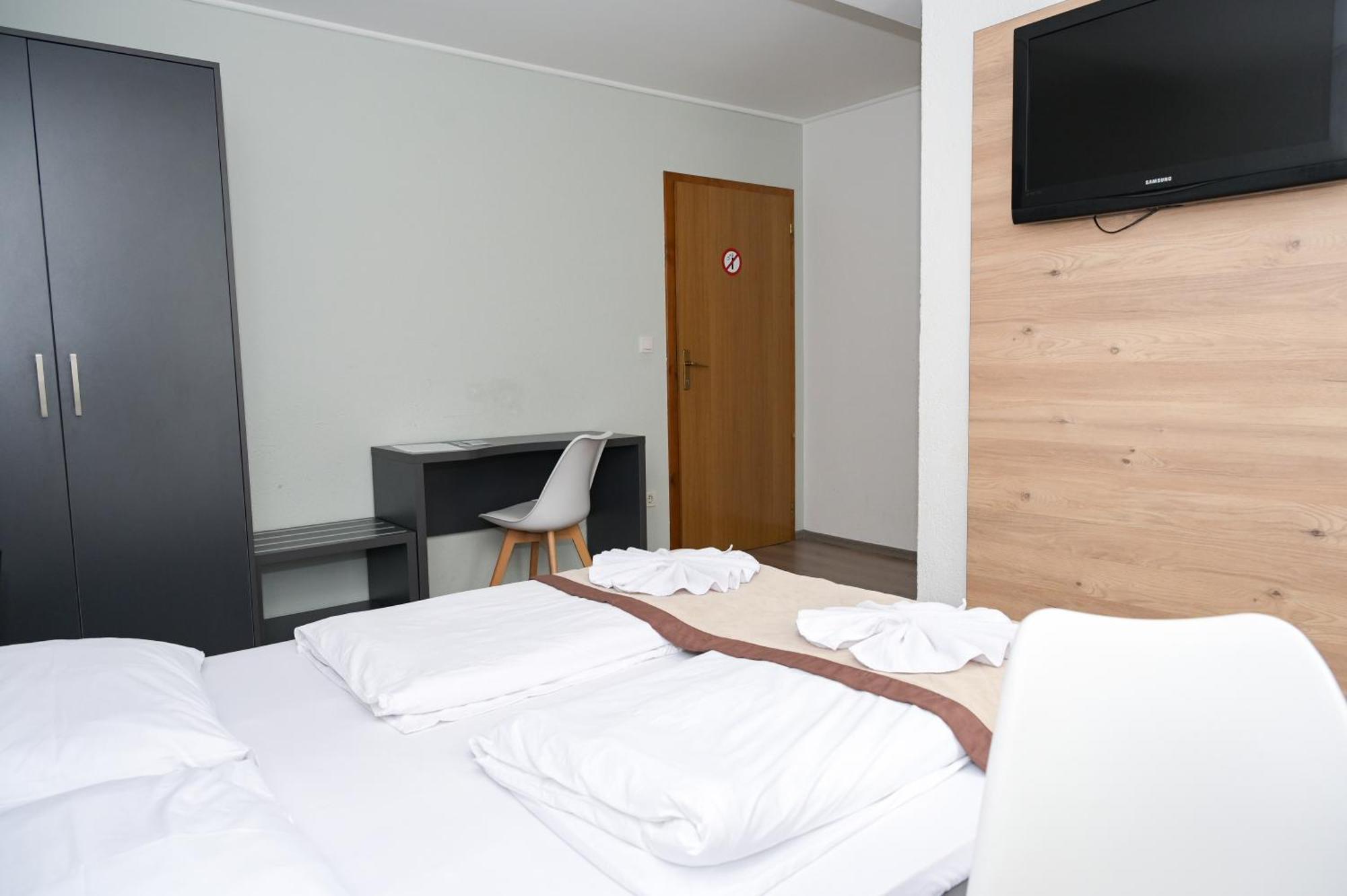 Motel Plaza Jajce Ngoại thất bức ảnh